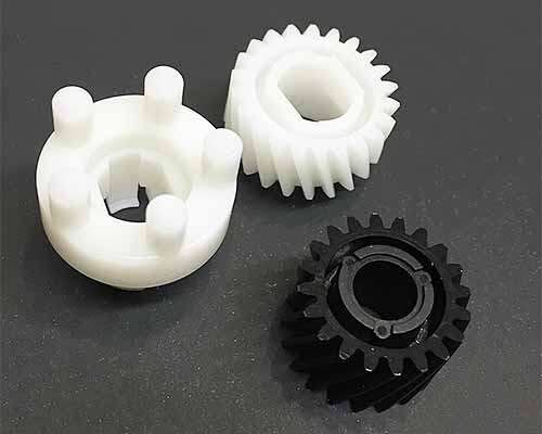 948K16843-Gear-Stnd-1
